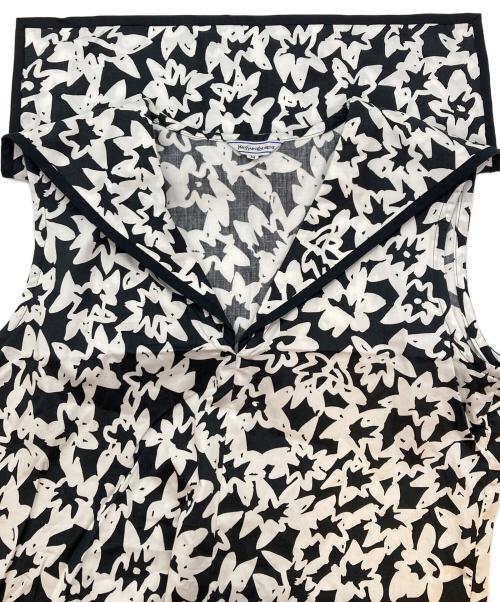 Yves Saint Laurent（イヴサンローラン）Yves Saint Laurent (イヴサンローラン) ノースリーブワンピース ホワイト サイズ:Mの古着・服飾アイテム