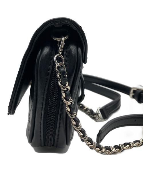 GUESS（ゲス）GUESS (ゲス) ショルダーバッグ ブラックの古着・服飾アイテム