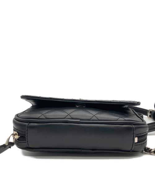 GUESS（ゲス）GUESS (ゲス) ショルダーバッグ ブラックの古着・服飾アイテム