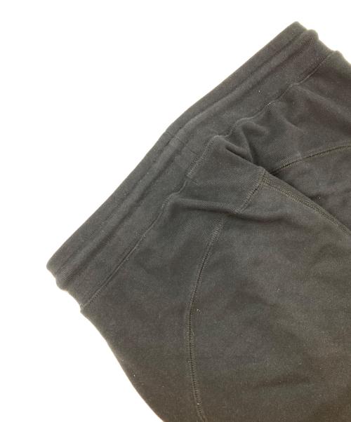 1PIU1UGUALE3 RELAX（ウノピゥウノウグァーレトレ リラックス）1piu1uguale3 relax (ウノピゥウノウグァーレトレ リラックス) ラインストーンスリーブパンツ ブラック サイズ:Ｍの古着・服飾アイテム