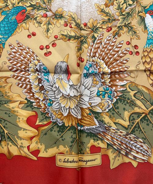 Salvatore Ferragamo（サルヴァトーレ フェラガモ）Salvatore Ferragamo (サルヴァトーレ フェラガモ) シルクスカーフ レッドの古着・服飾アイテム