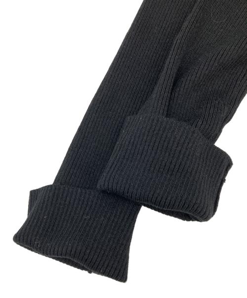 FRAY ID（フレイ アイディー）FRAY ID (フレイ アイディー) ギャザーフリルショルダーリブニット ブラック サイズ:Fの古着・服飾アイテム