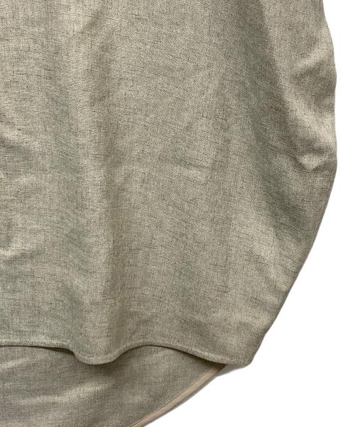 ENFOLD（エンフォルド）ENFOLD (エンフォルド) アシンメトリーノースリーブブラウス ベージュ サイズ:38の古着・服飾アイテム