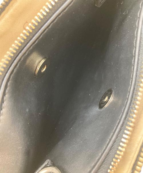 GUESS（ゲス）GUESS (ゲス) ショルダーバッグ ブラックの古着・服飾アイテム