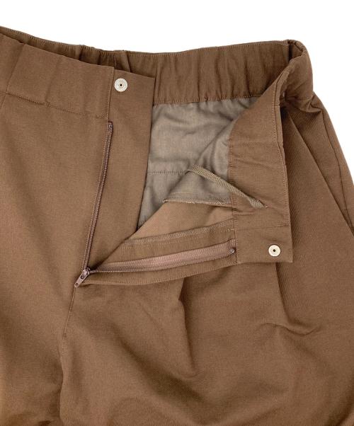 HELLY HANSEN（ヘリーハンセン）HELLY HANSEN (ヘリーハンセン) ストーレンツータックパンツ ブラウン サイズ:Mの古着・服飾アイテム