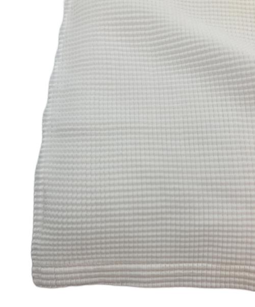 me ISSEY MIYAKE（ミーイッセイ ミヤケ）me ISSEY MIYAKE (ミーイッセイ ミヤケ) プリーツブラウス ホワイト サイズ:FREEの古着・服飾アイテム