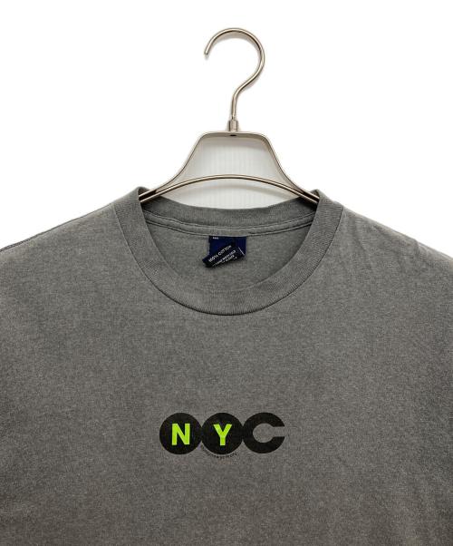 stussy（ステューシー）stussy (ステューシー) 90ｓNYCプリントTシャツ グレー サイズ:Mediumの古着・服飾アイテム
