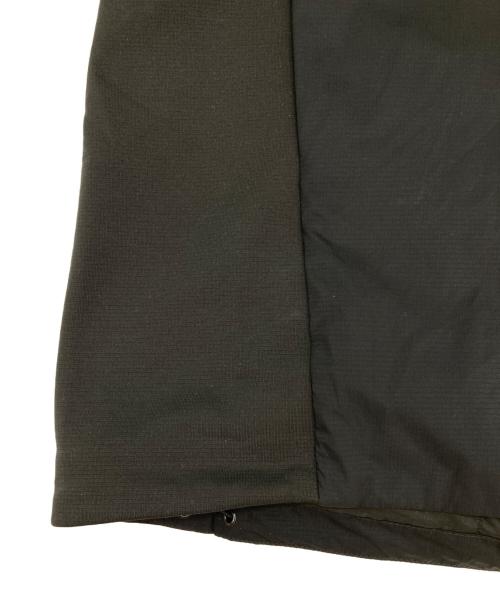 ARC'TERYX（アークテリクス）ARC'TERYX (アークテリクス) ATOM HOODY M ブラック サイズ:Mの古着・服飾アイテム