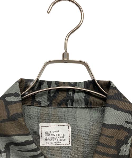 US ARMY（ユーエスアーミー）US ARMY (ユーエスアーミー) ミリタリージャケット ブラウン×ブルー サイズ:MEDIUM　REGULARの古着・服飾アイテム