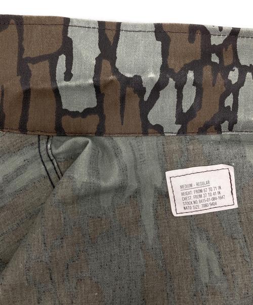 US ARMY（ユーエスアーミー）US ARMY (ユーエスアーミー) ミリタリージャケット ブラウン×ブルー サイズ:MEDIUM　REGULARの古着・服飾アイテム