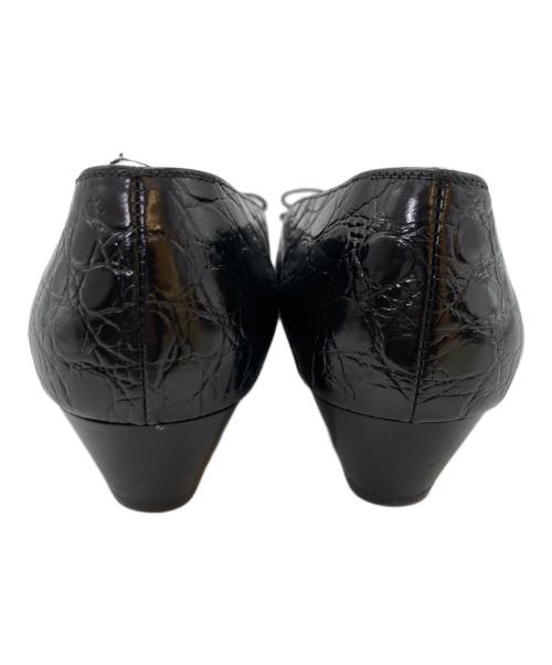 Salvatore Ferragamo（サルヴァトーレ フェラガモ）Salvatore Ferragamo (サルヴァトーレ フェラガモ) 型押しパンプス ブラック サイズ:7の古着・服飾アイテム