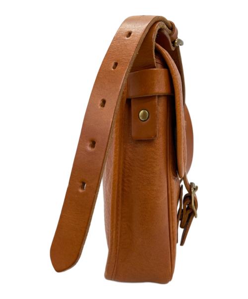 SLOW（スロウ）SLOW (スロウ) bonoハンチングショルダーバッグ ブラウンの古着・服飾アイテム