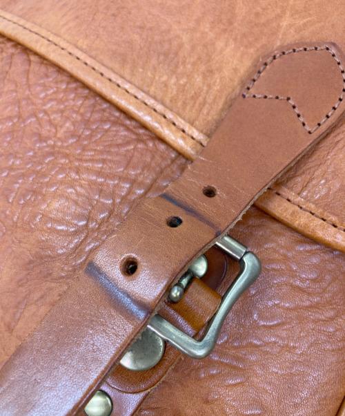 SLOW（スロウ）SLOW (スロウ) bonoハンチングショルダーバッグ ブラウンの古着・服飾アイテム