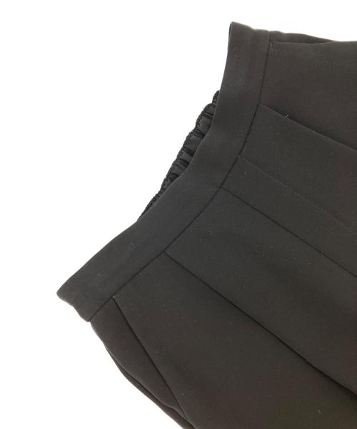 ENFOLD（エンフォルド）ENFOLD (エンフォルド) 2タックテーパードパンツ ブラック サイズ:36の古着・服飾アイテム