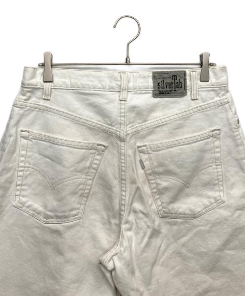 LEVI'S（リーバイス）LEVI'S (リーバイス) LOOSEホワイトデニムハーフパンツ ホワイト サイズ:33の古着・服飾アイテム