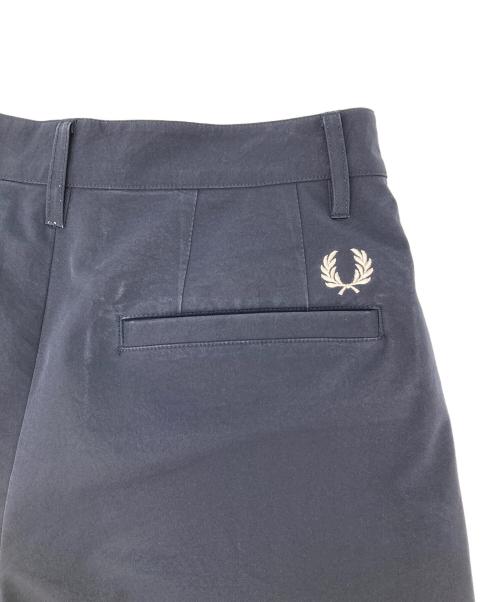 FRED PERRY（フレッドペリー）FRED PERRY (フレッドペリー) ツータックパンツ ネイビー サイズ:Sの古着・服飾アイテム