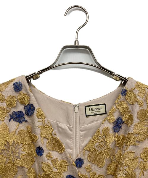 Diagram GRACE CONTINENTAL（ダイアグラム グレースコンチネンタル）Diagram GRACE CONTINENTAL (ダイアグラム グレースコンチネンタル) バイカラーフラワーチュールワンピース イエロー×ベージュ サイズ:36の古着・服飾アイテム