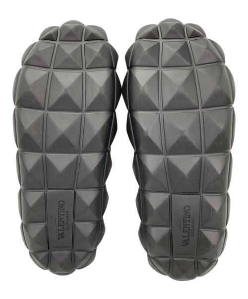 VALENTINO GARAVANI（ヴァレンティノ・ガラヴァーニ）VALENTINO GARAVANI (ヴァレンティノ・ガラヴァーニ) ローマンスタッズ タートル サンダル ブラック サイズ:38の古着・服飾アイテム