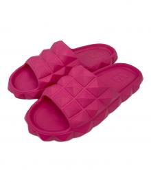 VALENTINO GARAVANI（ヴァレンティノ・ガラヴァーニ）の古着「ローマンスタッズ タートル サンダル」｜ピンク