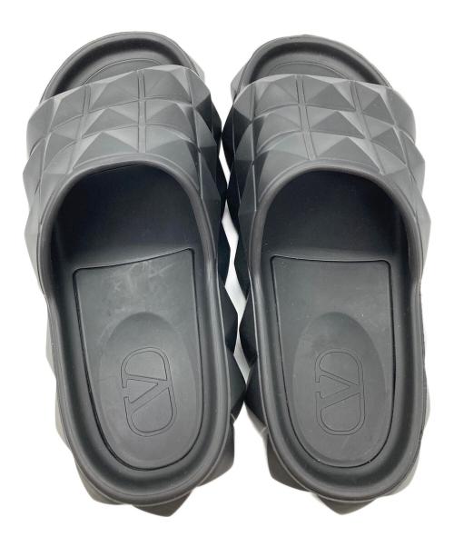 VALENTINO GARAVANI（ヴァレンティノ・ガラヴァーニ）VALENTINO GARAVANI (ヴァレンティノ・ガラヴァーニ) ローマンスタッズ タートル サンダル ブラック サイズ:38の古着・服飾アイテム