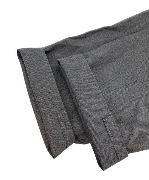 BURBERRY LONDON（バーバリーロンドン）BURBERRY LONDON (バーバリーロンドン) センタープレスパンツ グレー サイズ:82の古着・服飾アイテム