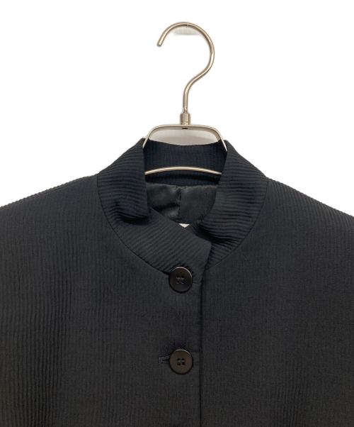 ARMANI COLLEZIONI（アルマーニ コレツィオーニ）ARMANI COLLEZIONI (アルマーニ コレツィオーニ) プリーツジャケット ブラック サイズ:42の古着・服飾アイテム