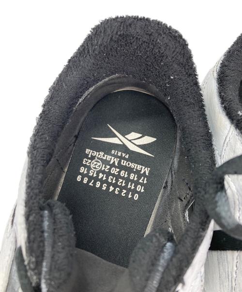 Maison Margiela（メゾンマルジェラ）Maison Margiela (メゾンマルジェラ) REEBOK (リーボック) Leather Tabi DQ ブラック×ホワイト サイズ:28の古着・服飾アイテム