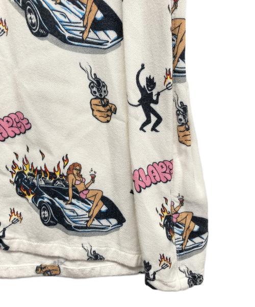 X-LARGE（エクストララージ）X-LARGE (エクストララージ) BURN DOWN PATTERN SHIRT ホワイト サイズ:Mの古着・服飾アイテム