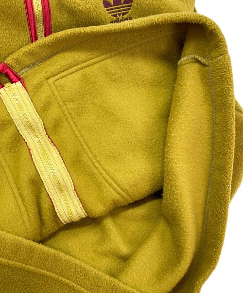 adidas（アディダス）adidas (アディダス) フリースジャケット ベージュ×レッド サイズ:JASPO Oの古着・服飾アイテム