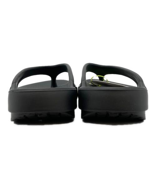 OOFOS（ウーフォス）OOFOS (ウーフォス) リカバリーシューズ ブラック サイズ:EU37 未使用品の古着・服飾アイテム