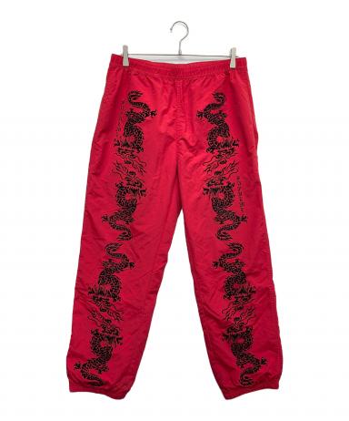 Supreme シュプリーム パンツ クラシックロゴ トラックパンツ レッド 3011008371228056_01_9519w.jpeg