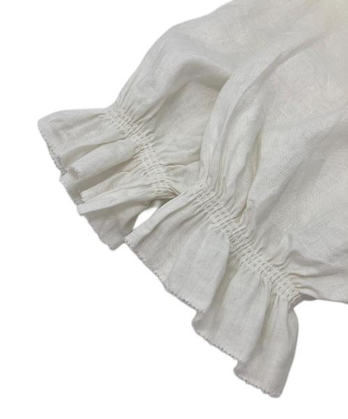 La boutique BonBon（ラブティックボンボン）La boutique BonBon (ラブティックボンボン) シャーリングギャザーブラウス ホワイト サイズ:FREEの古着・服飾アイテム