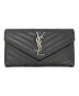 Saint Laurent Paris（サンローランパリ）の古着「ラージフラップウォレット」｜ブラック