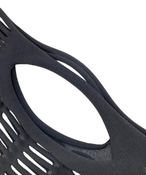 GOODGOODS Issey miyake（グッドグッズ イッセイミヤケ）GOODGOODS ISSEY MIYAKE (グッドグッズ イッセイミヤケ) MOKKOハンドバッグ ブラックの古着・服飾アイテム