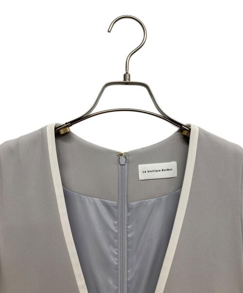 La boutique BonBon（ラブティックボンボン）La boutique BonBon (ラブティックボンボン) ダブルクロスバイカラーラッフルジャンドレ グレー サイズ:38の古着・服飾アイテム