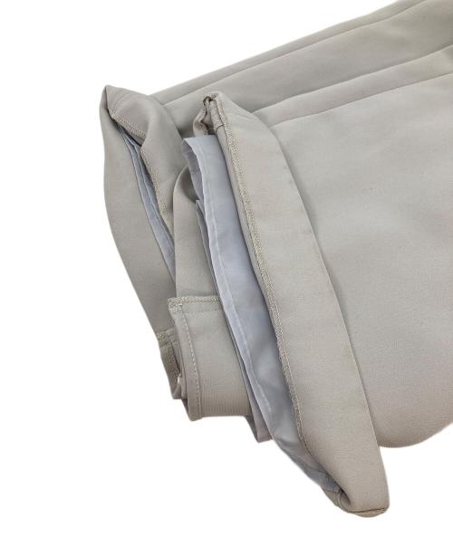 La boutique BonBon（ラブティックボンボン）La boutique BonBon (ラブティックボンボン) ダブルクロスバイカラーラッフルジャンドレ グレー サイズ:38の古着・服飾アイテム