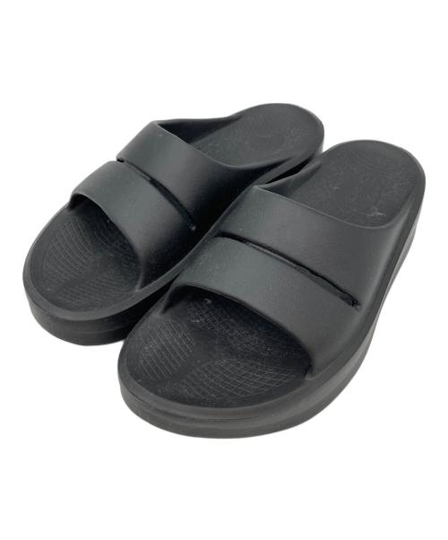 OOFOS（ウーフォス）OOFOS (ウーフォス) リカバリーサンダル ブラック サイズ:EU41の古着・服飾アイテム