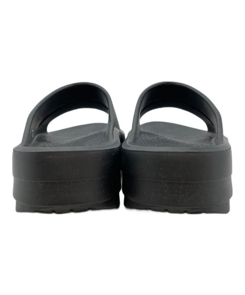 OOFOS（ウーフォス）OOFOS (ウーフォス) リカバリーサンダル ブラック サイズ:EU41の古着・服飾アイテム