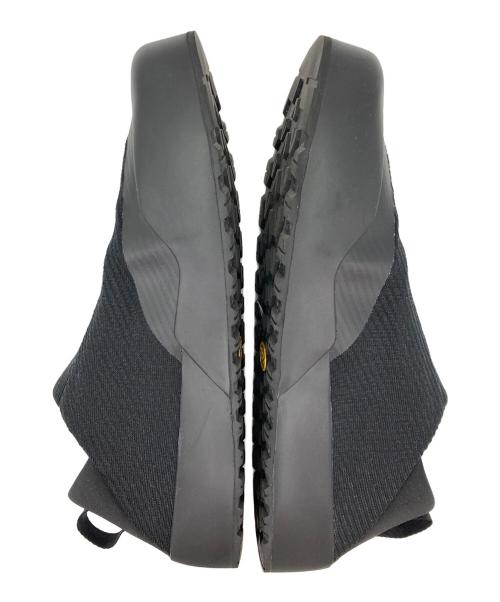 ARC'TERYX（アークテリクス）ARC'TERYX (アークテリクス) ローカットスニーカー ブラック サイズ:27.5の古着・服飾アイテム