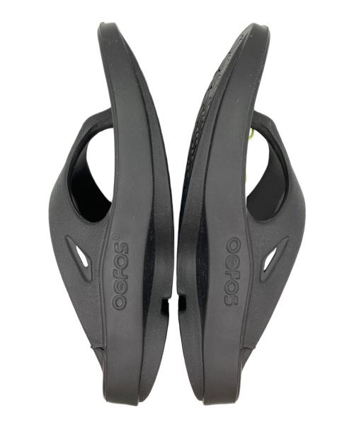 OOFOS（ウーフォス）OOFOS (ウーフォス) トングサンダル ブラック サイズ:EU38 未使用品の古着・服飾アイテム