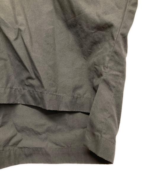 TOMORROW LAND（トゥモローランド）TOMORROW LAND (トゥモローランド) コットントロピカル リボンカフスVネックブラウス ブラック サイズ:36の古着・服飾アイテム