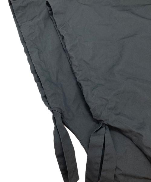 TOMORROW LAND（トゥモローランド）TOMORROW LAND (トゥモローランド) コットントロピカル リボンカフスVネックブラウス ブラック サイズ:36の古着・服飾アイテム