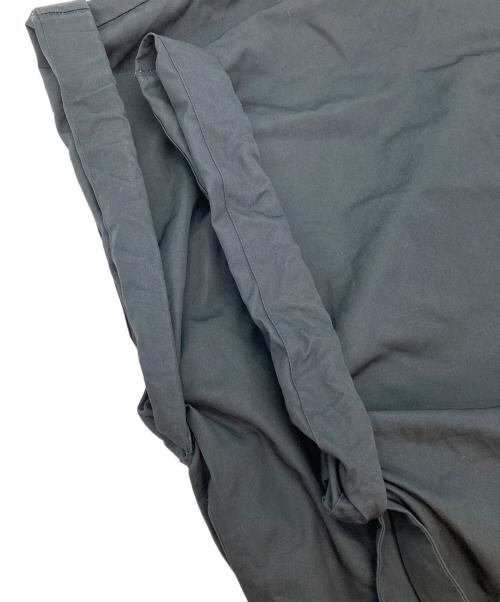 TOMORROW LAND（トゥモローランド）TOMORROW LAND (トゥモローランド) コットントロピカル リボンカフスVネックブラウス ブラック サイズ:36の古着・服飾アイテム