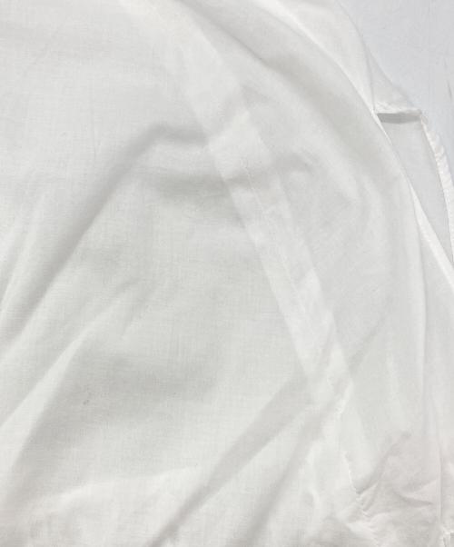 BEARDSLEY（ビアズリー）BEARDSLEY (ビアズリー) レースポンチョブラウス ホワイト サイズ:Fの古着・服飾アイテム