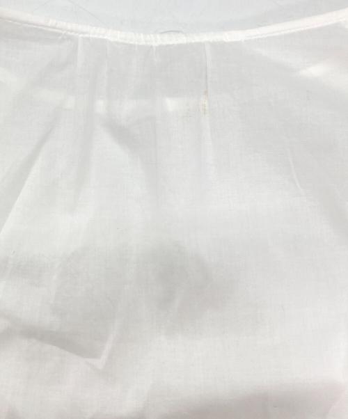 BEARDSLEY（ビアズリー）BEARDSLEY (ビアズリー) レースポンチョブラウス ホワイト サイズ:Fの古着・服飾アイテム