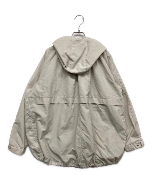 UNITED ARROWS（ユナイテッドアローズ）UNITED ARROWS (ユナイテッドアローズ) ギャザー フード ブルゾン -撥水- アイボリー サイズ:36の古着・服飾アイテム