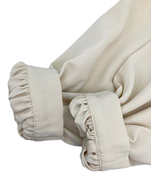 La lune（ラリューン）la lune (ラリューン) ボリュームパフアシンメトリーワンピース ベージュ サイズ:Fの古着・服飾アイテム