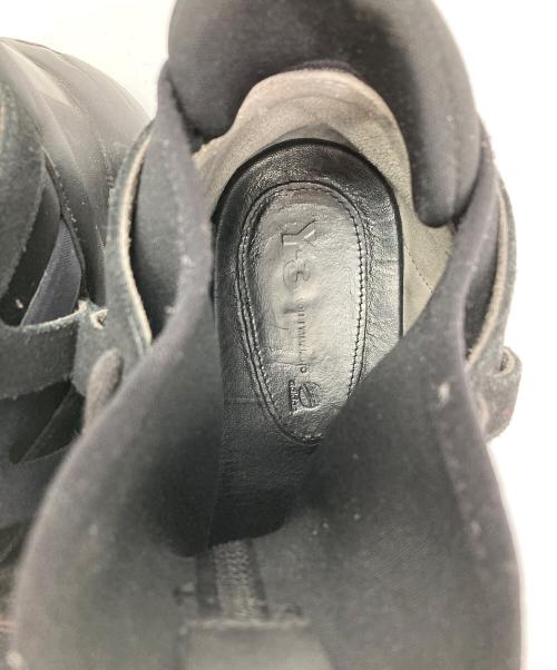 Y-3（ワイスリー）Y-3 (ワイスリー) KYUJO HIGHハイカットスニーカー ブラック サイズ:26.5の古着・服飾アイテム