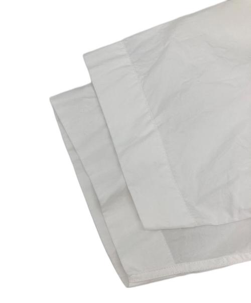 MHL（エムエイチエル）MHL (エムエイチエル) ノーカラー半袖シャツ ホワイト サイズ:Mの古着・服飾アイテム