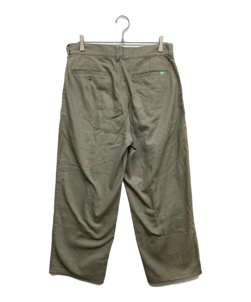 HUF（ハフ）HUF (ハフ) タックパンツ オリーブ サイズ:W32の古着・服飾アイテム